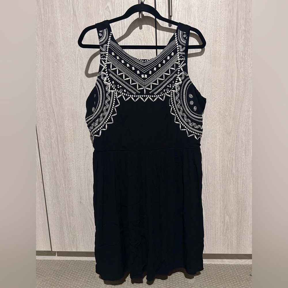 Xhilaration Black White Embroidered Aztec Boho Mini Dress XL